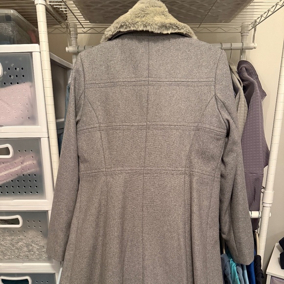 Wool blend winter coat - Picture 2 of 5